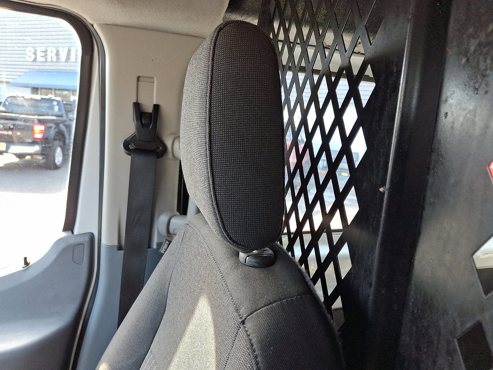 Certified 2018 Ford Transit 250 130 Low Roof w/ Exterior Upgrade Package image 17