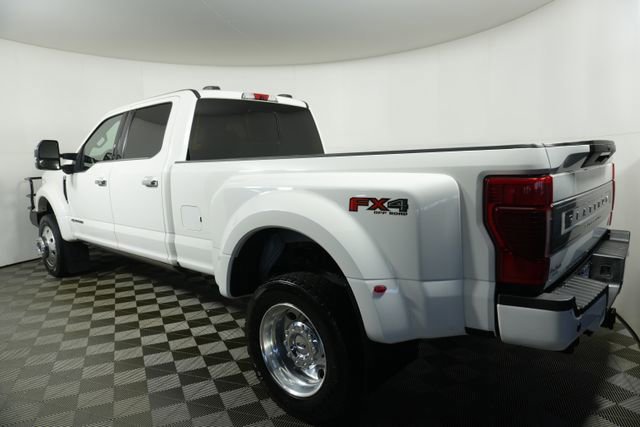 Certified 2022 Ford F450 Platinum w/ FX4 Off-Road Package image 3