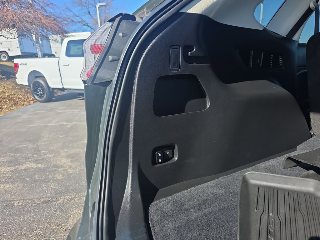 Certified 2024 Ford Edge SEL w/ Convenience Package image 13