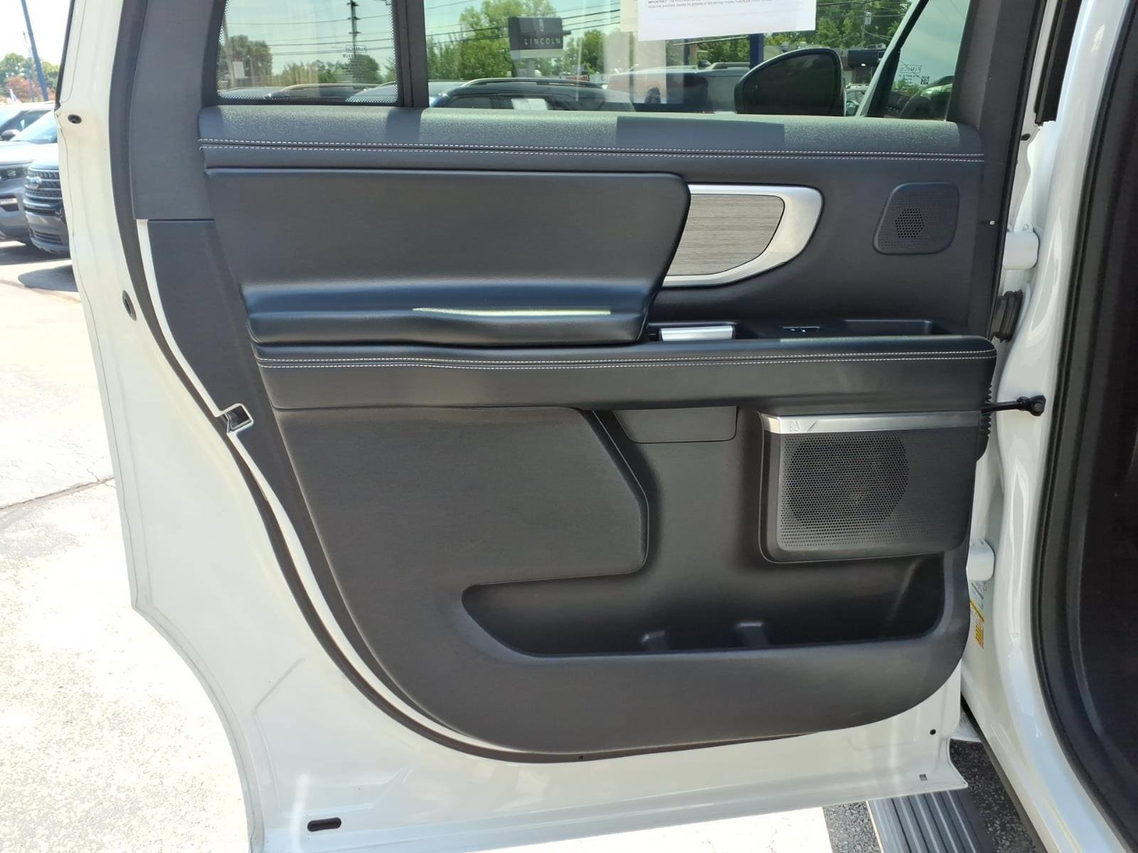 Certified 2025 Ford Expedition Max Platinum AWD/4WD image 29