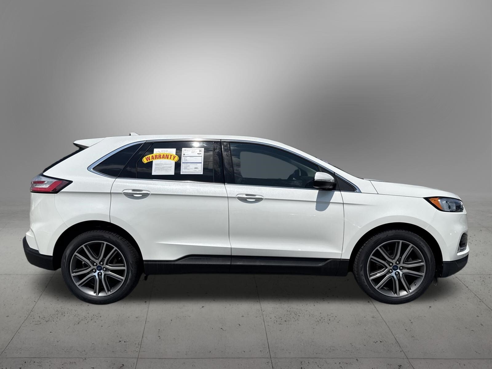 Certified 2020 Ford Edge Titanium FWD image 5