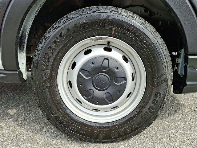 Certified 2023 Ford Transit 250 Medium Roof RWD image 8