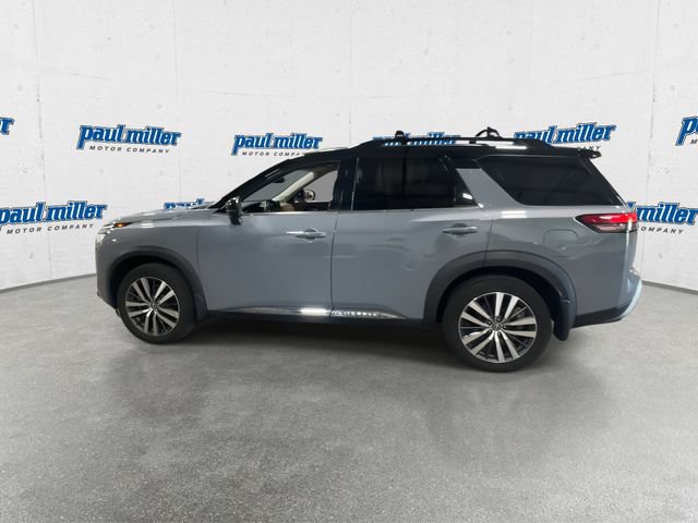 Used 2022 Nissan Pathfinder Platinum w/ Cargo Package AWD/4WD image 7