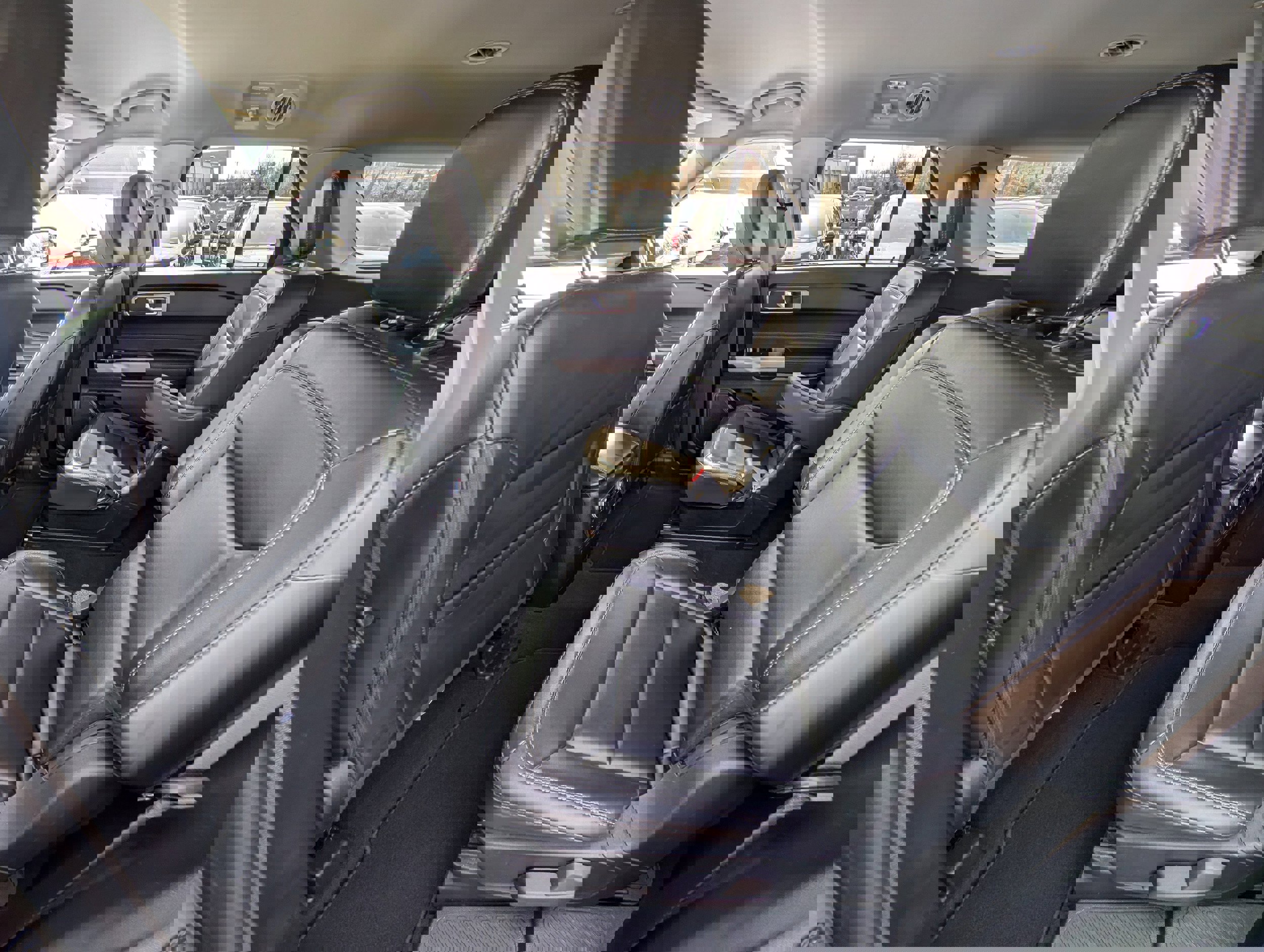 Certified 2023 Ford Explorer XLT w/ Equipment Group 202A image 18