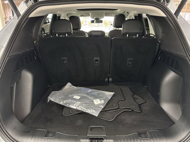 Certified 2025 Ford Escape PHEV w/ PHEV Premium Package image 23