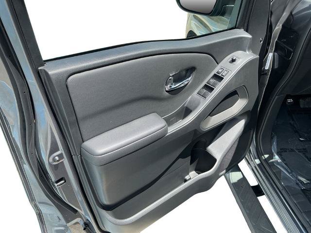 Used 2024 Nissan Frontier SV RWD image 22