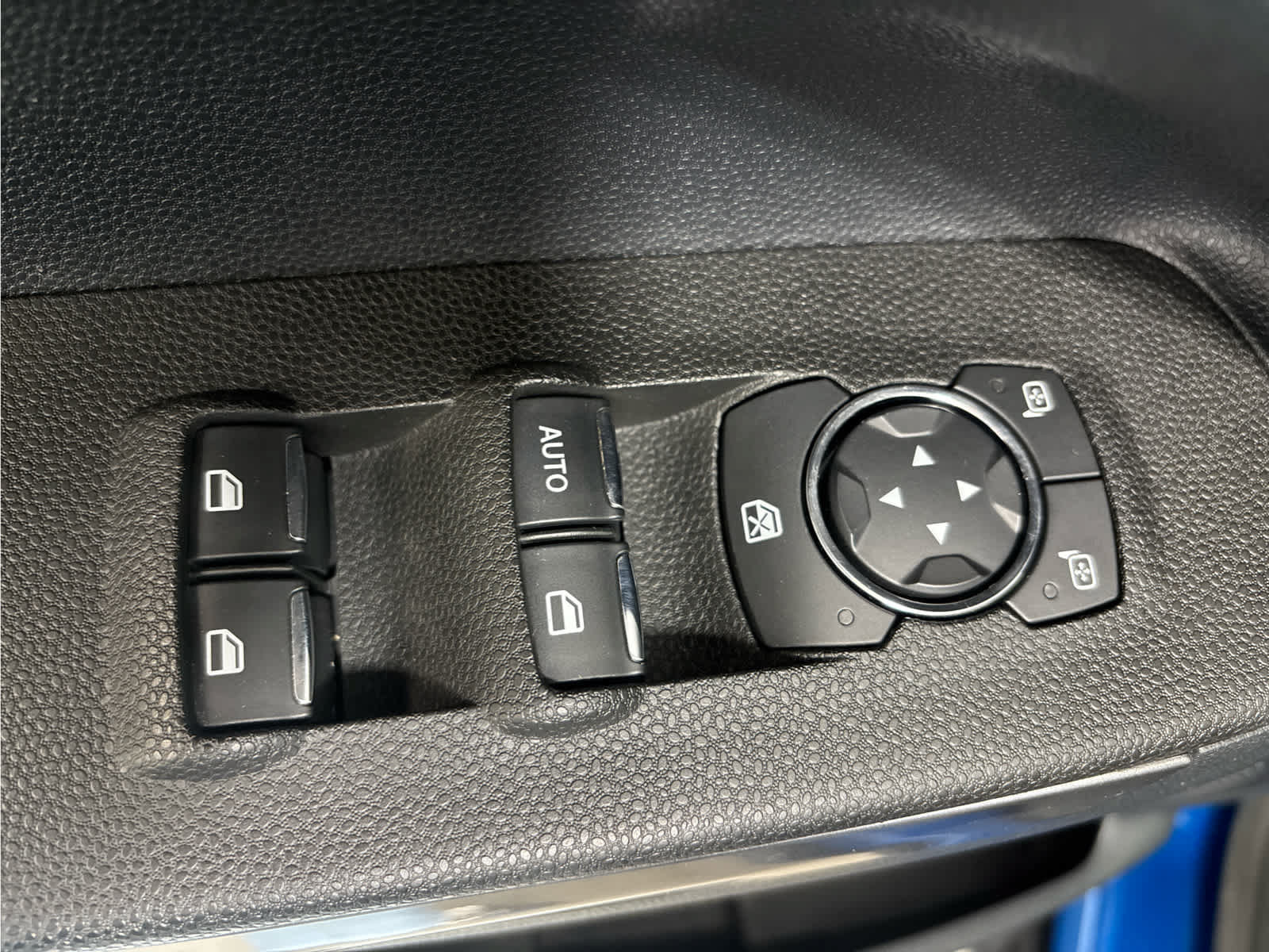 Certified 2018 Ford EcoSport SE w/ SE Convenience Package AWD/4WD image 26
