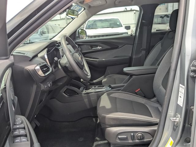 Used 2023 Chevrolet TrailBlazer LT FWD image 20