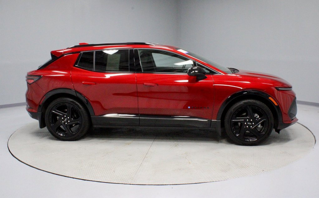 Used 2025 Chevrolet Equinox EV RS w/ LPO, Trailering Package image 6