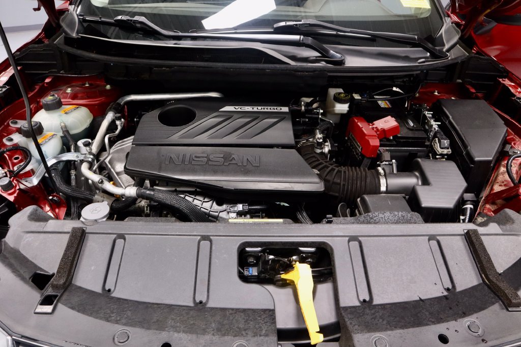 Used 2023 Nissan Rogue Platinum FWD image 17