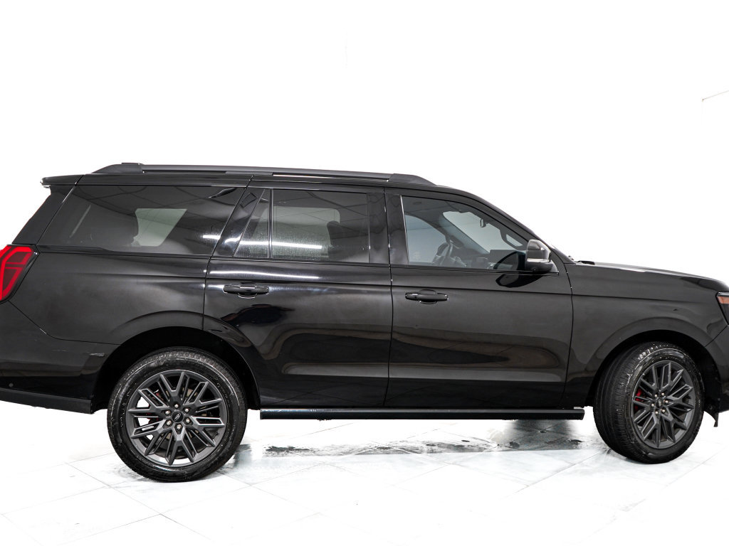Certified 2025 Ford Expedition Platinum w/ Stealth Performance Package AWD/4WD image 7