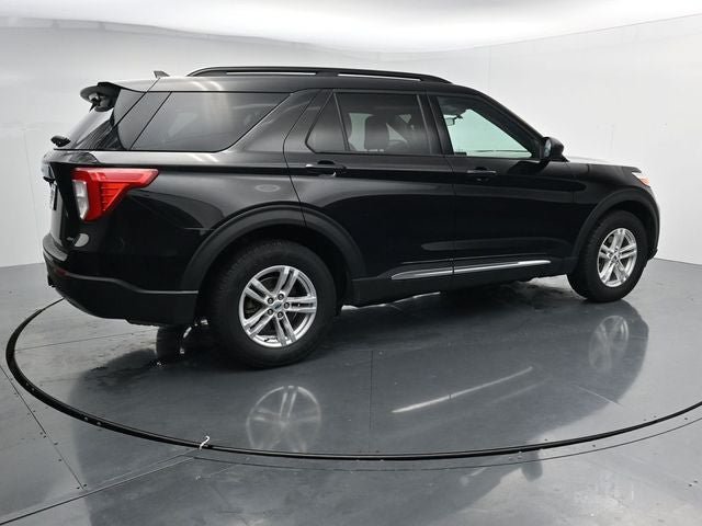 Certified 2023 Ford Explorer XLT w/ Equipment Group 202A AWD/4WD image 10