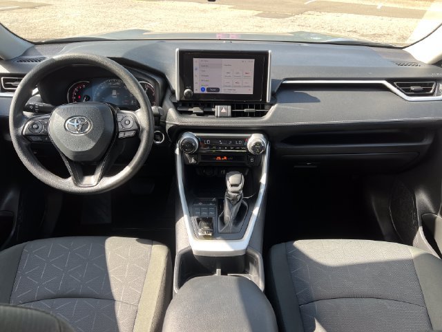 Used 2025 Toyota RAV4 XLE AWD/4WD image 35