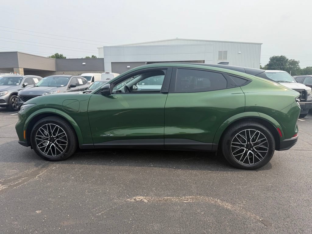 Certified 2025 Ford Mustang Mach-E Premium AWD/4WD image 5