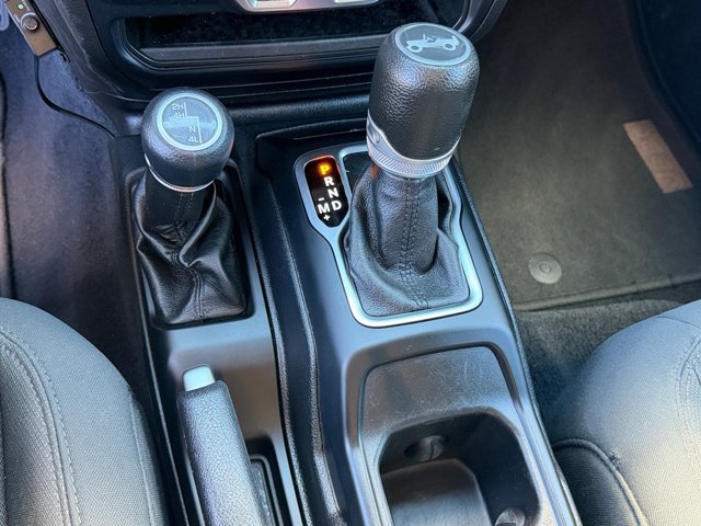 Used 2019 Jeep Wrangler Unlimited Sport AWD/4WD image 24