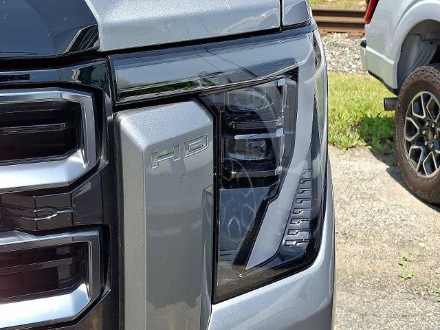 Used 2025 GMC Sierra 2500 AT4 AWD/4WD image 4