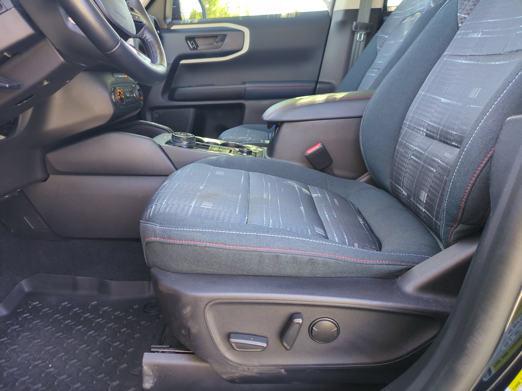 Certified 2023 Ford Bronco Sport Heritage w/ Heritage Convenience Package AWD/4WD image 13