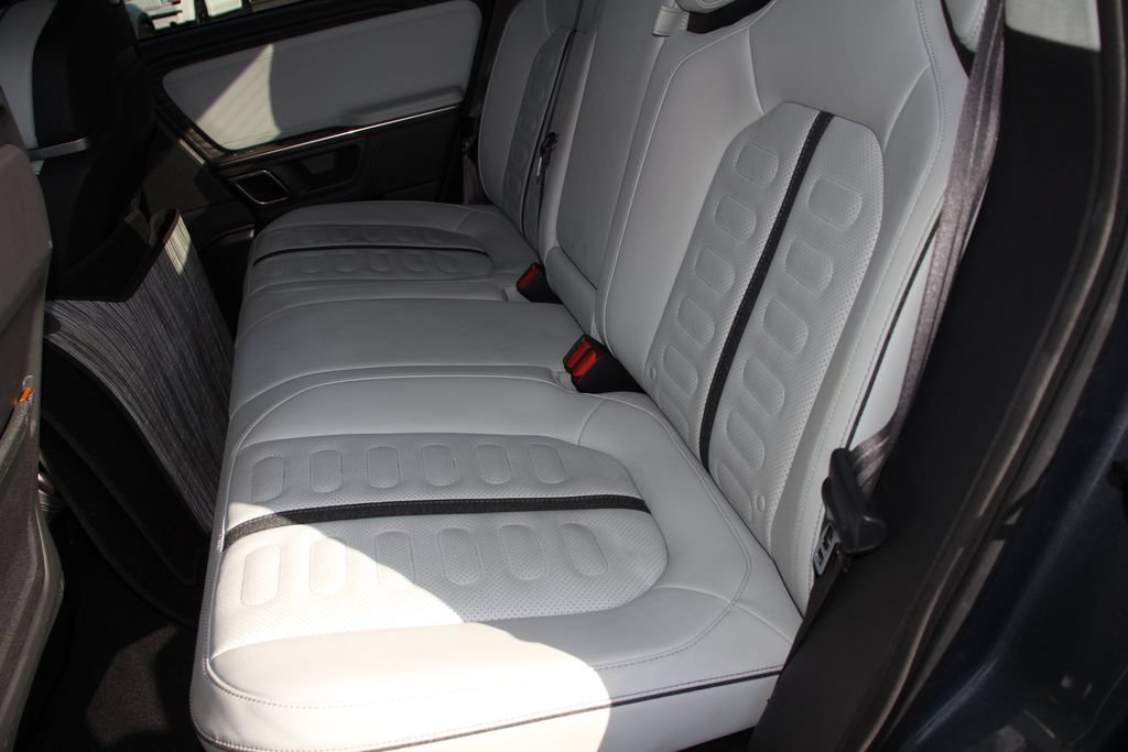 Used 2023 Rivian R1T Adventure AWD/4WD image 20