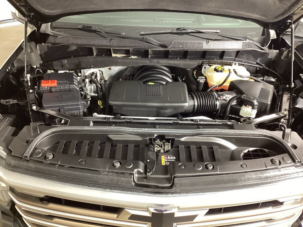 Used 2022 Chevrolet Silverado 1500 High Country w/ High Country Premium Package AWD/4WD image 34