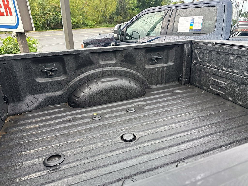 Certified 2021 Ford F250 XLT w/ XLT Premium Package AWD/4WD image 11