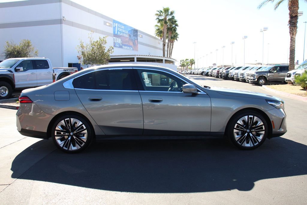 Used 2025 BMW 530i 530i image 9