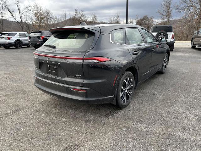 Used 2025 Toyota Crown Signia image 4