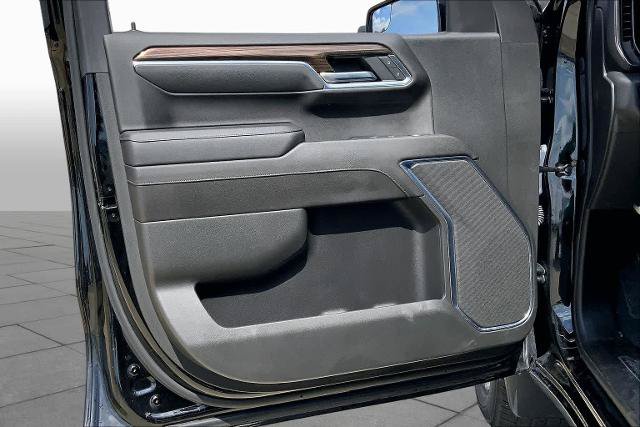 Used 2023 Chevrolet Silverado 1500 LT AWD/4WD image 21