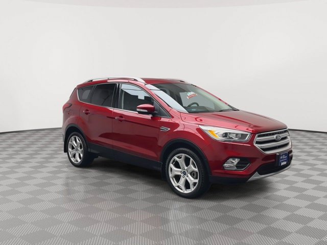 Certified 2019 Ford Escape Titanium w/ U9j03 - Titanium Tow Package AWD/4WD image 32