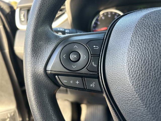Used 2020 Toyota RAV4 XLE FWD image 29