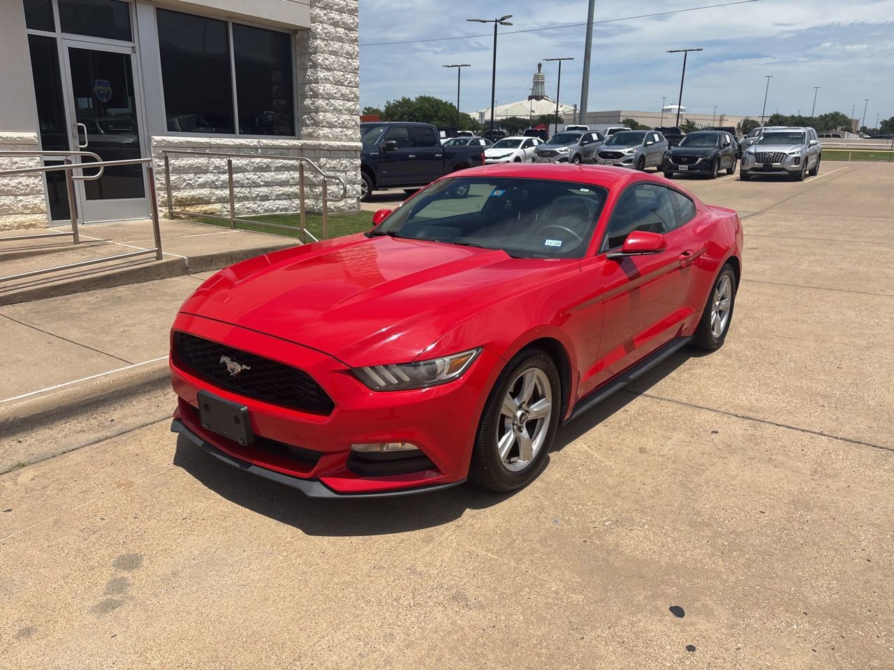 Certified 2017 Ford Mustang Coupe RWD image 1