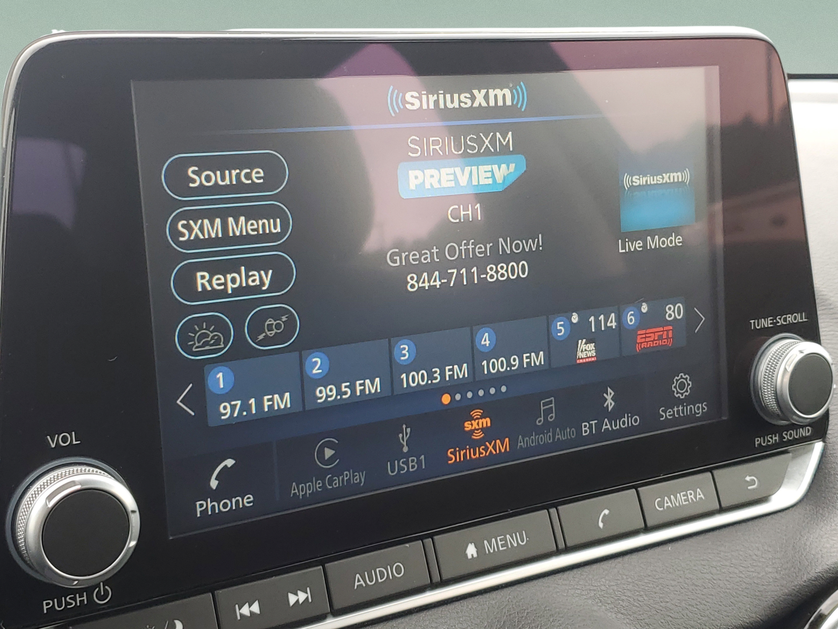 Used 2024 Nissan Sentra SV FWD image 23