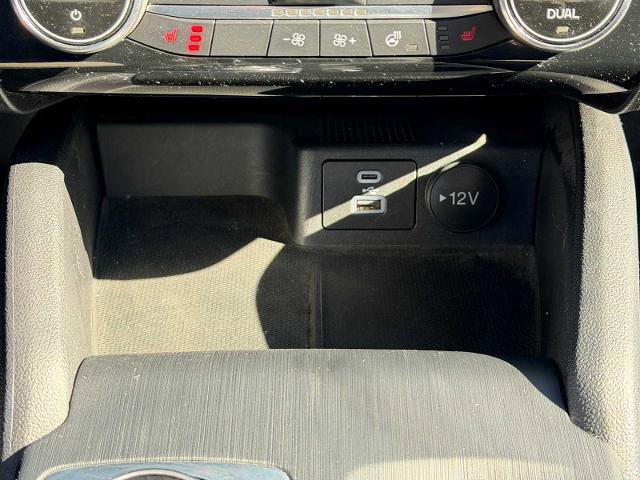 Certified 2021 Ford Escape SE w/ SE Sport Appearance Package image 18