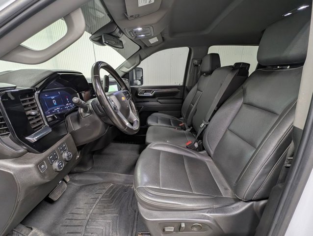 Used 2024 Chevrolet Silverado 2500 LTZ AWD/4WD image 11