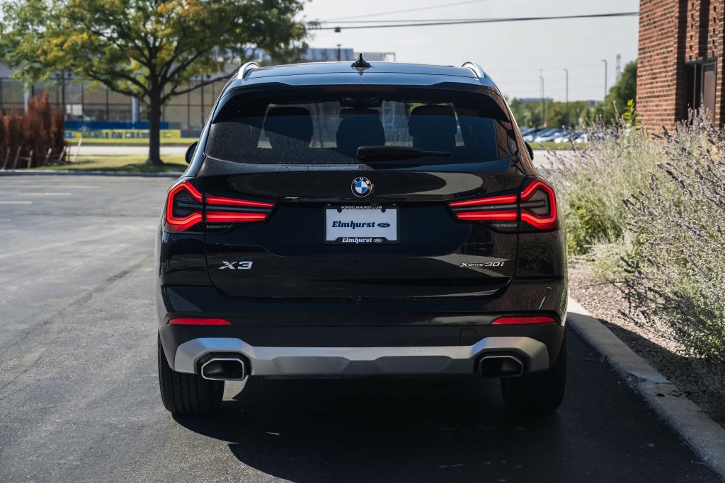 Used 2023 BMW X3 xDrive30i w/ Premium Package AWD/4WD image 5