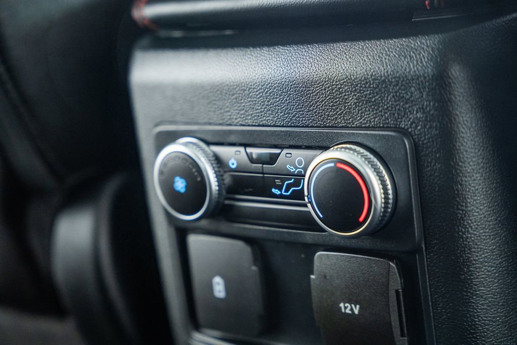 Certified 2022 Ford Explorer ST-Line w/ Class IV Trailer Tow Package image 35