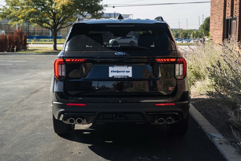 Certified 2025 Ford Explorer ST AWD/4WD image 5