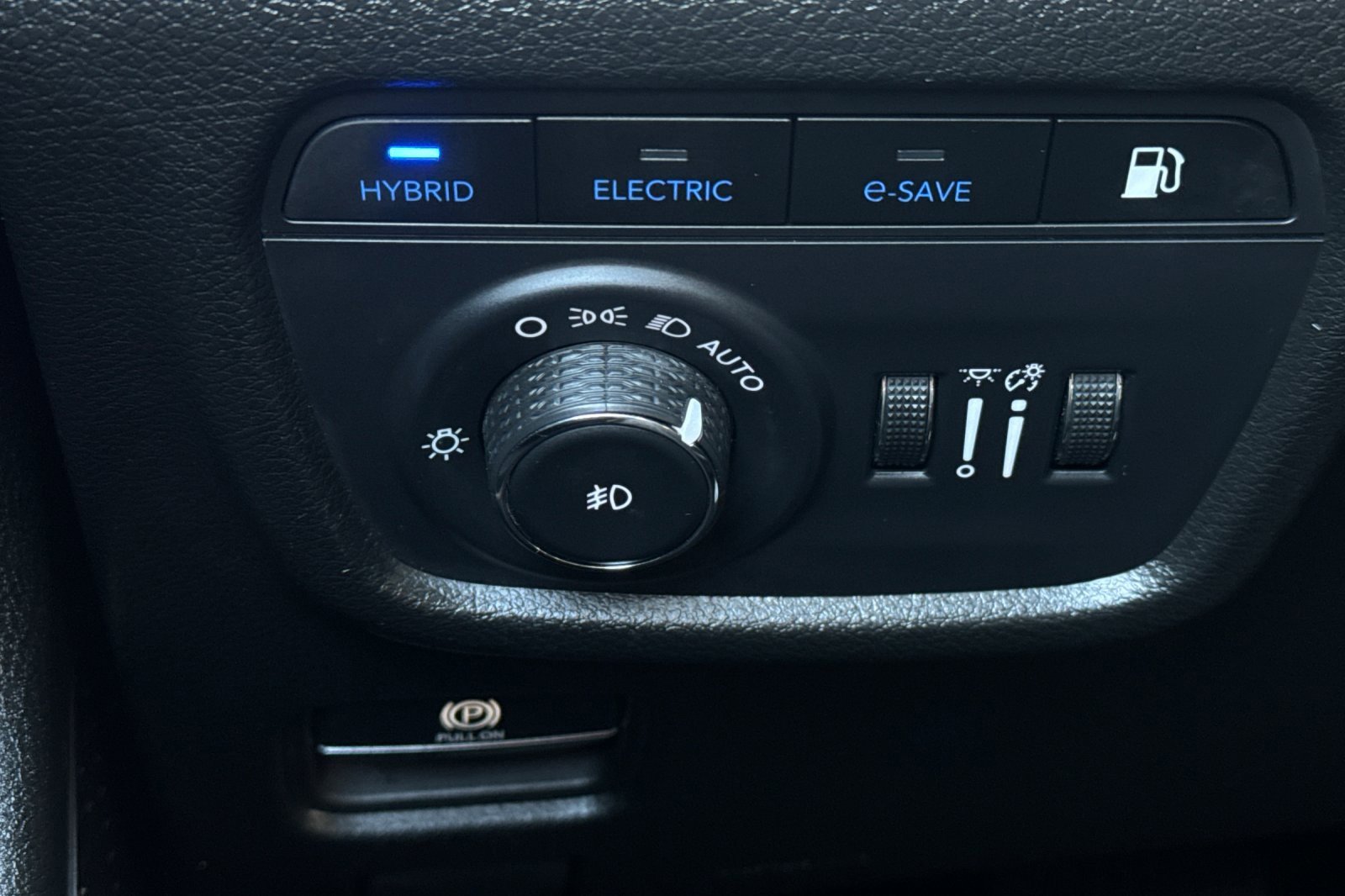 Used 2023 Jeep Grand Cherokee 4WD 4xe image 28