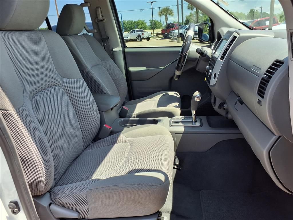 Used 2019 Nissan Frontier SV AWD/4WD image 28
