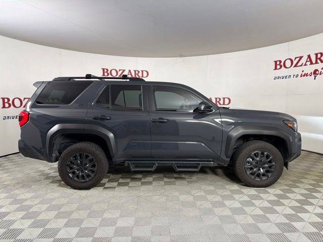 Used 2025 Toyota 4Runner SR5 AWD/4WD image 9