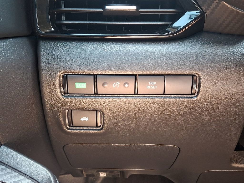 Used 2024 Nissan Sentra SV w/ All-Weather Package FWD image 22