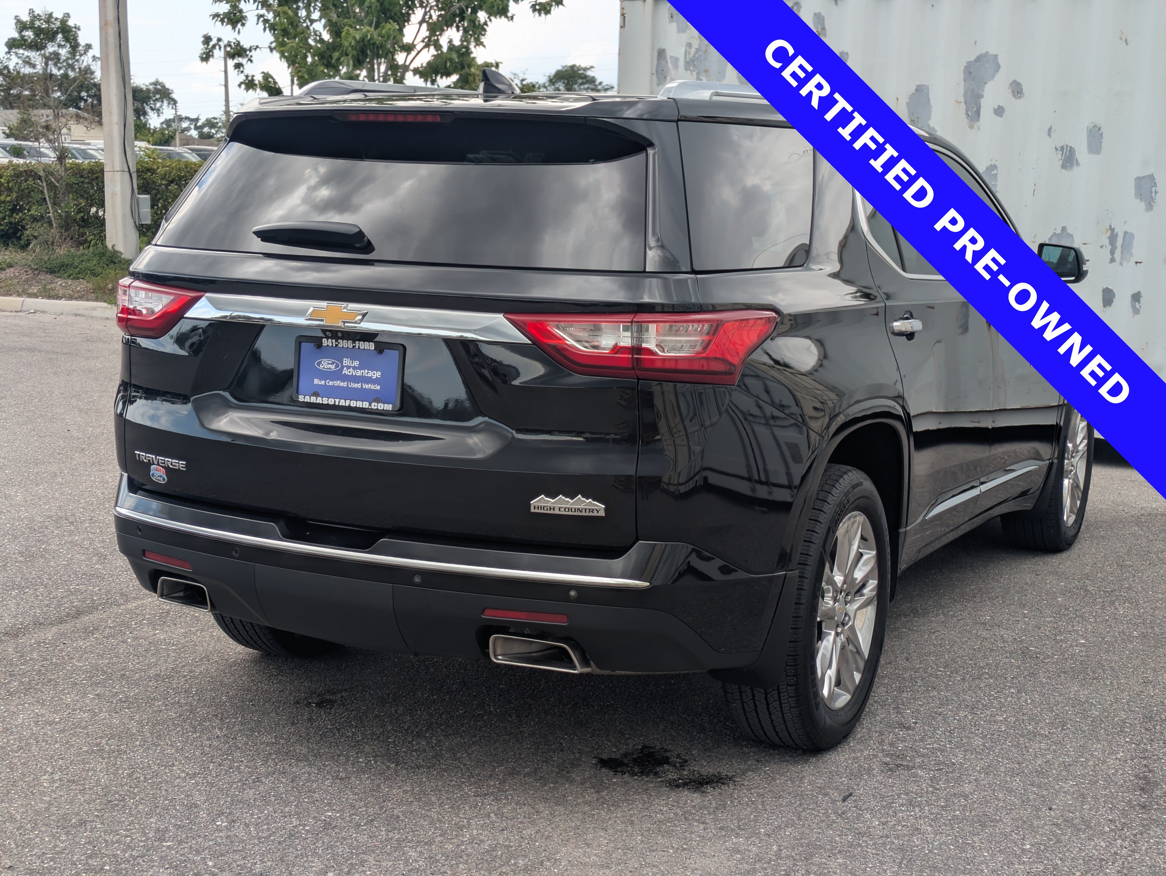 Used 2021 Chevrolet Traverse High Country FWD image 5