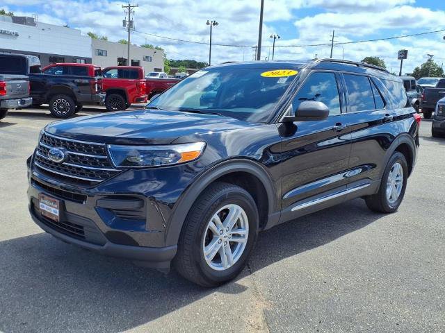 Certified 2023 Ford Explorer XLT image 2