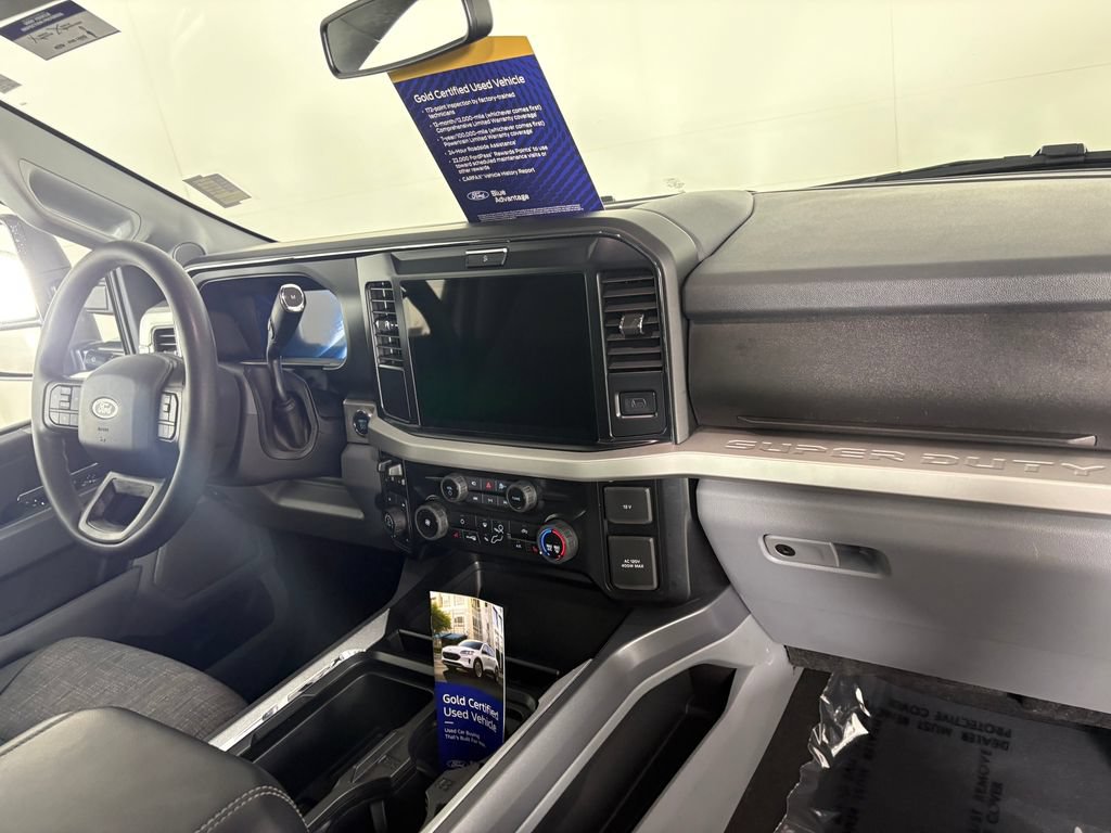 Certified 2025 Ford F250 XLT w/ Black Appearance Package AWD/4WD image 35