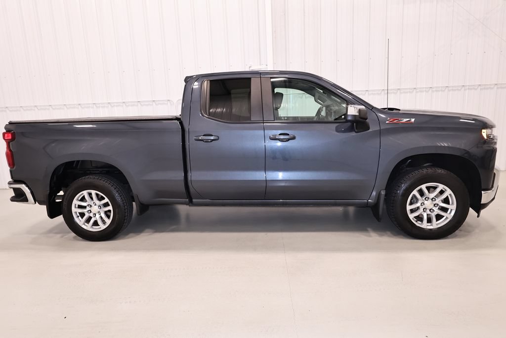 Used 2019 Chevrolet Silverado 1500 LT w/ All-Star Edition AWD/4WD image 2