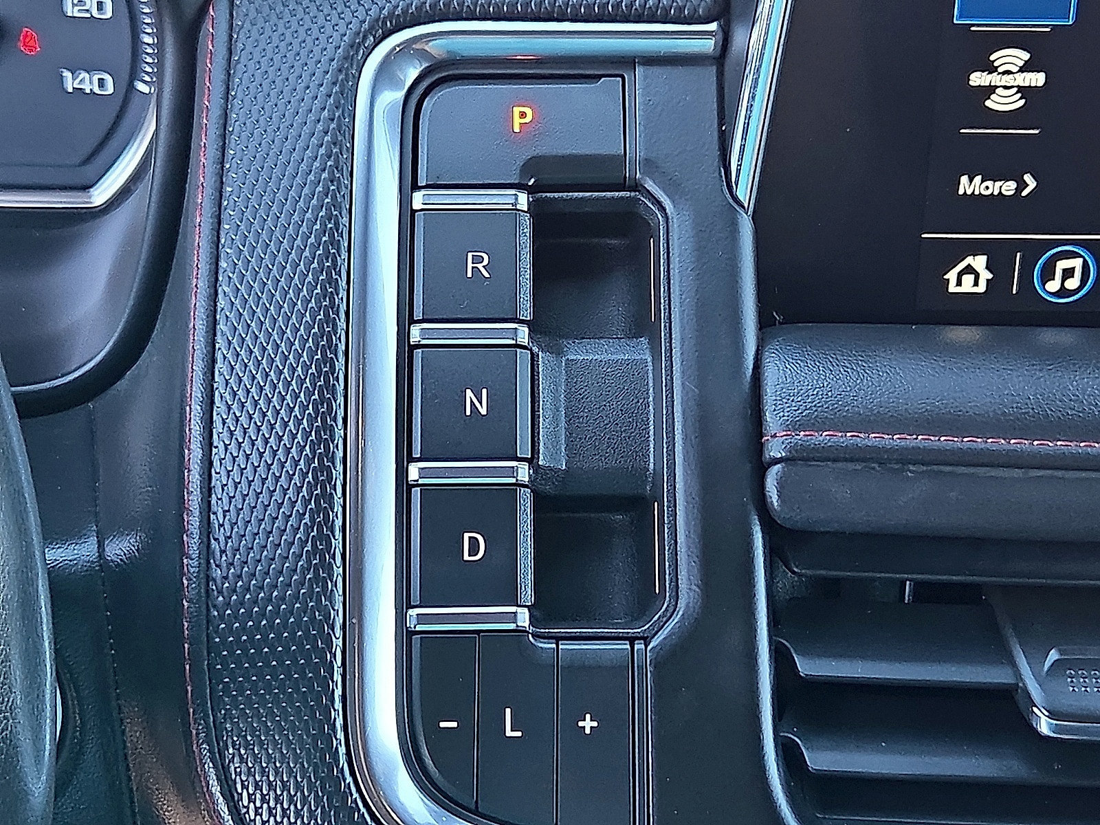 Used 2021 Chevrolet Tahoe RST w/ Luxury Package AWD/4WD image 18