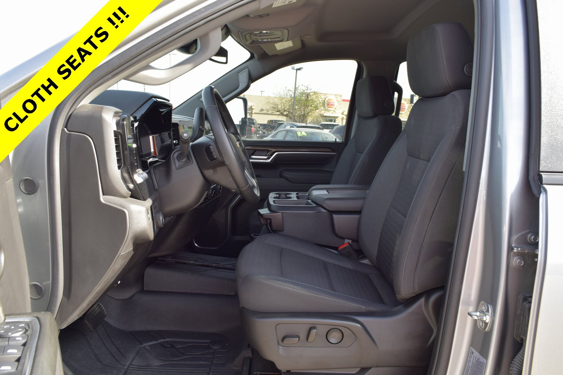 Used 2025 Chevrolet Silverado 2500 LT w/ Texas Edition image 3