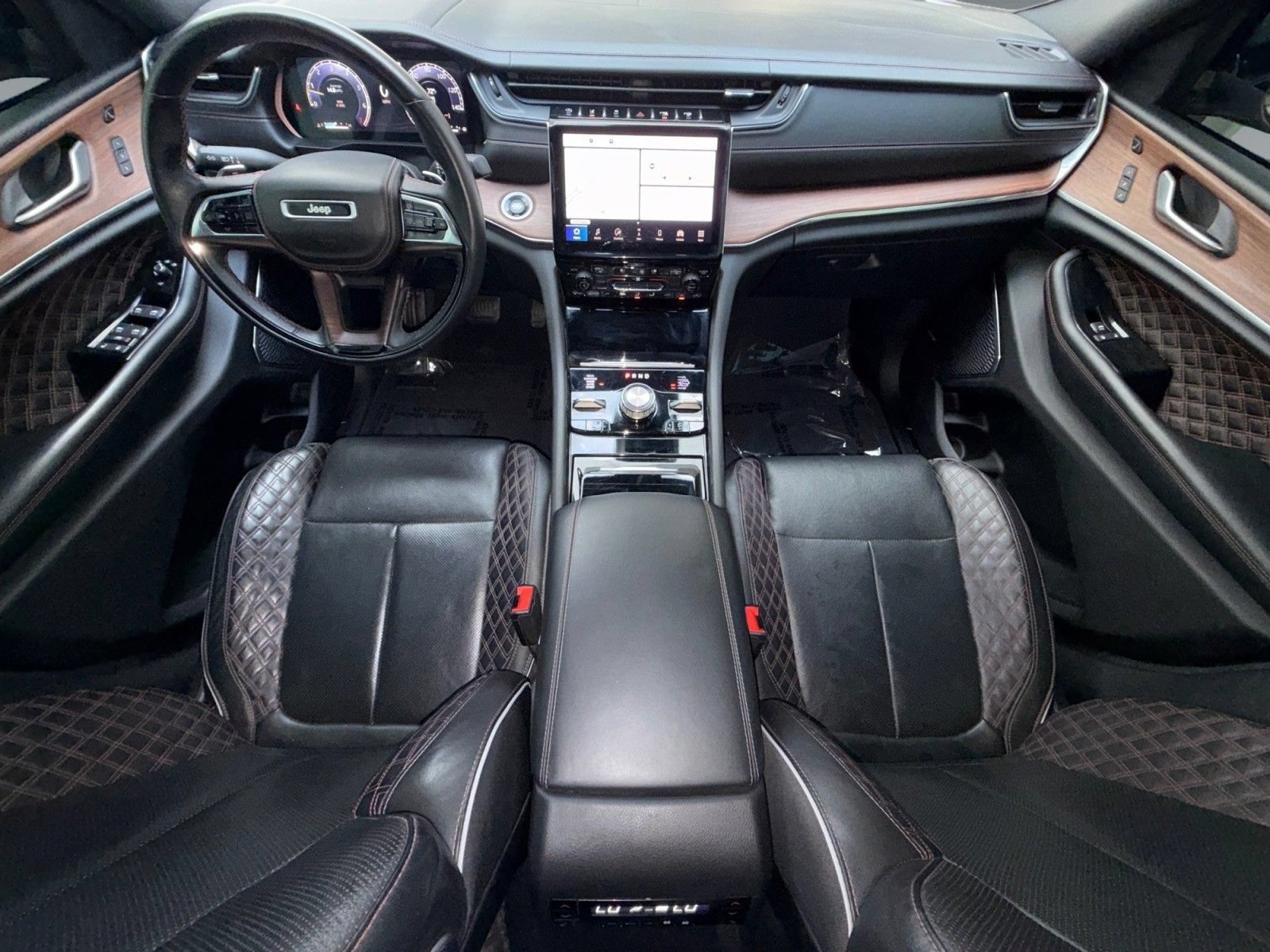 Used 2023 Jeep Grand Cherokee L Summit w/ Advanced Protech Group IV AWD/4WD image 15