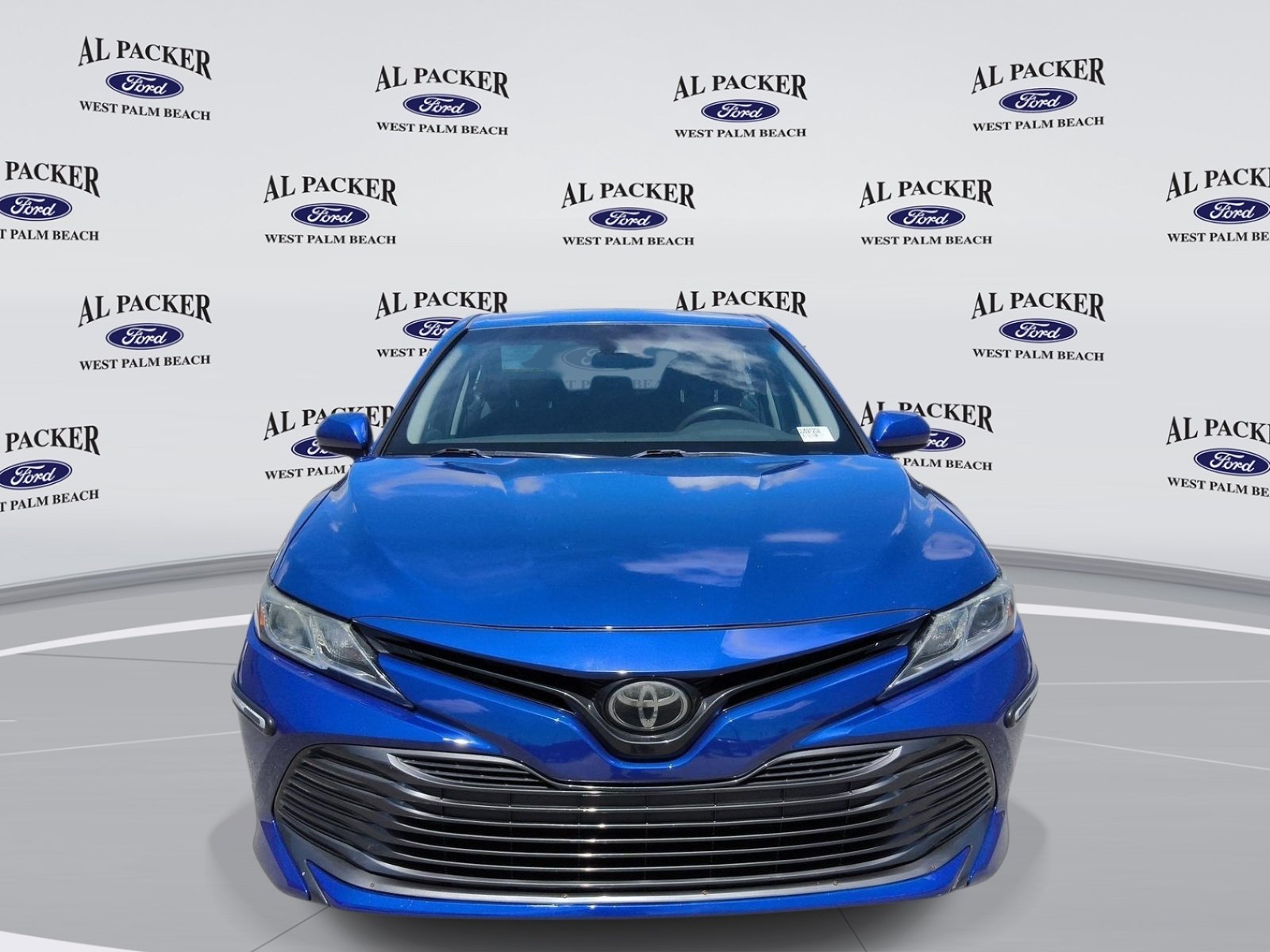 Used 2018 Toyota Camry LE FWD image 9