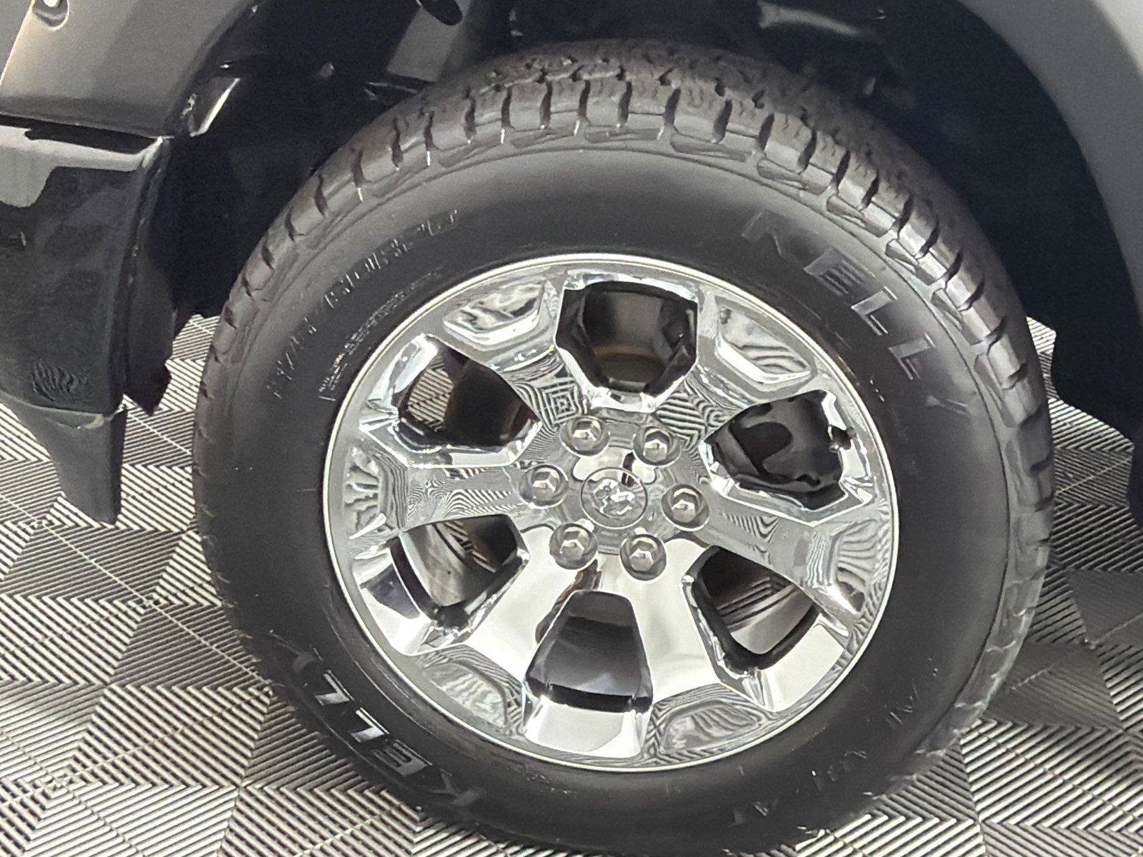 Used 2019 RAM 1500 Big Horn AWD/4WD image 11