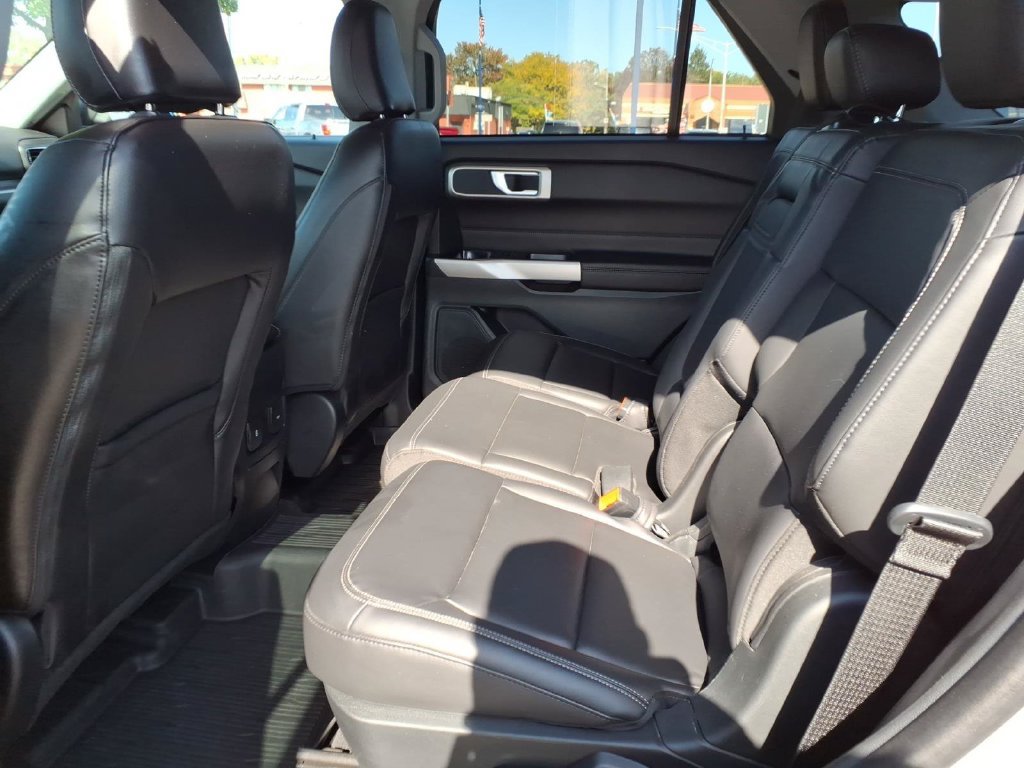 Certified 2023 Ford Explorer XLT w/ Equipment Group 202A AWD/4WD image 12